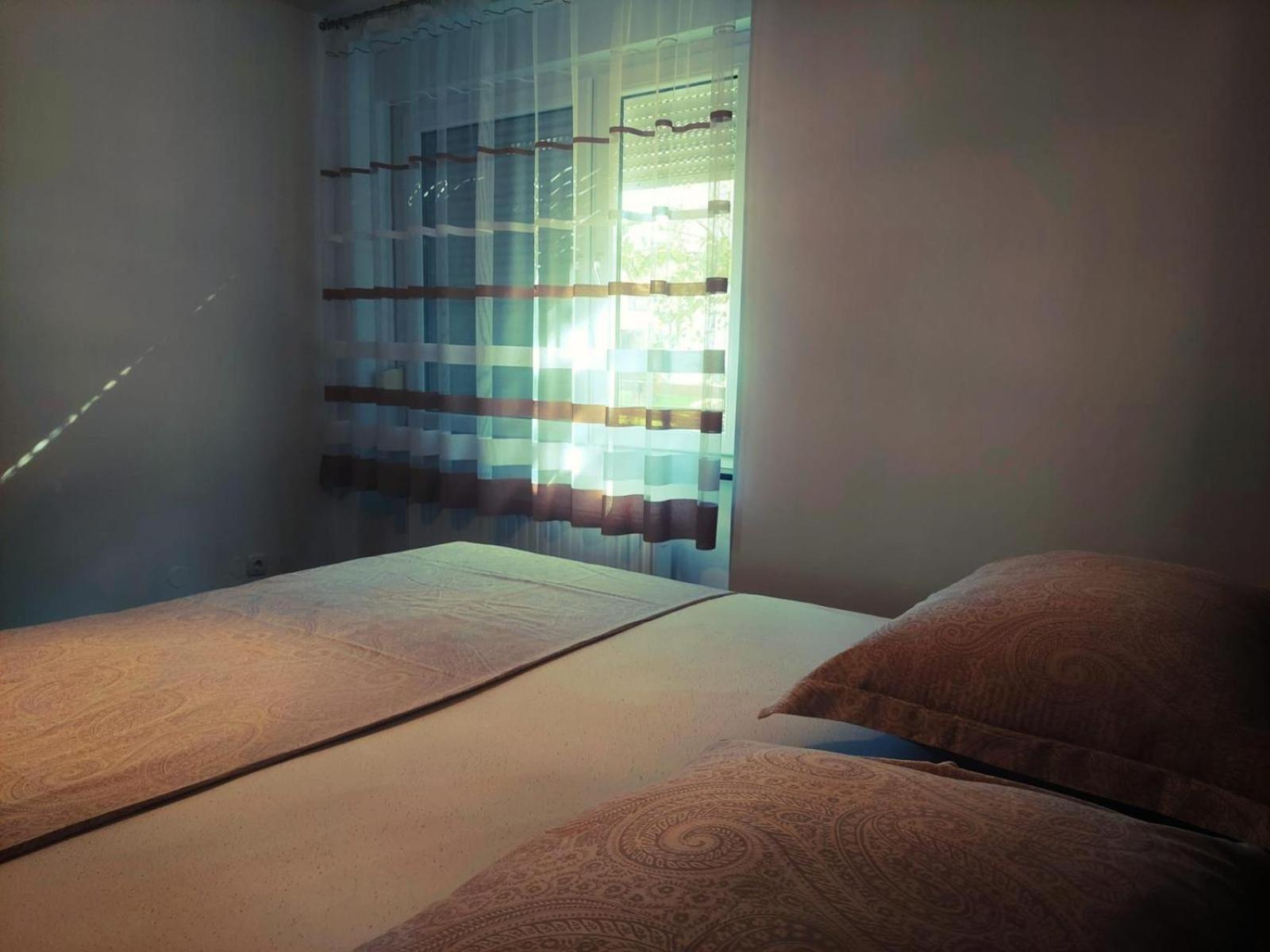 Apartments Onyx Sisak Exterior foto