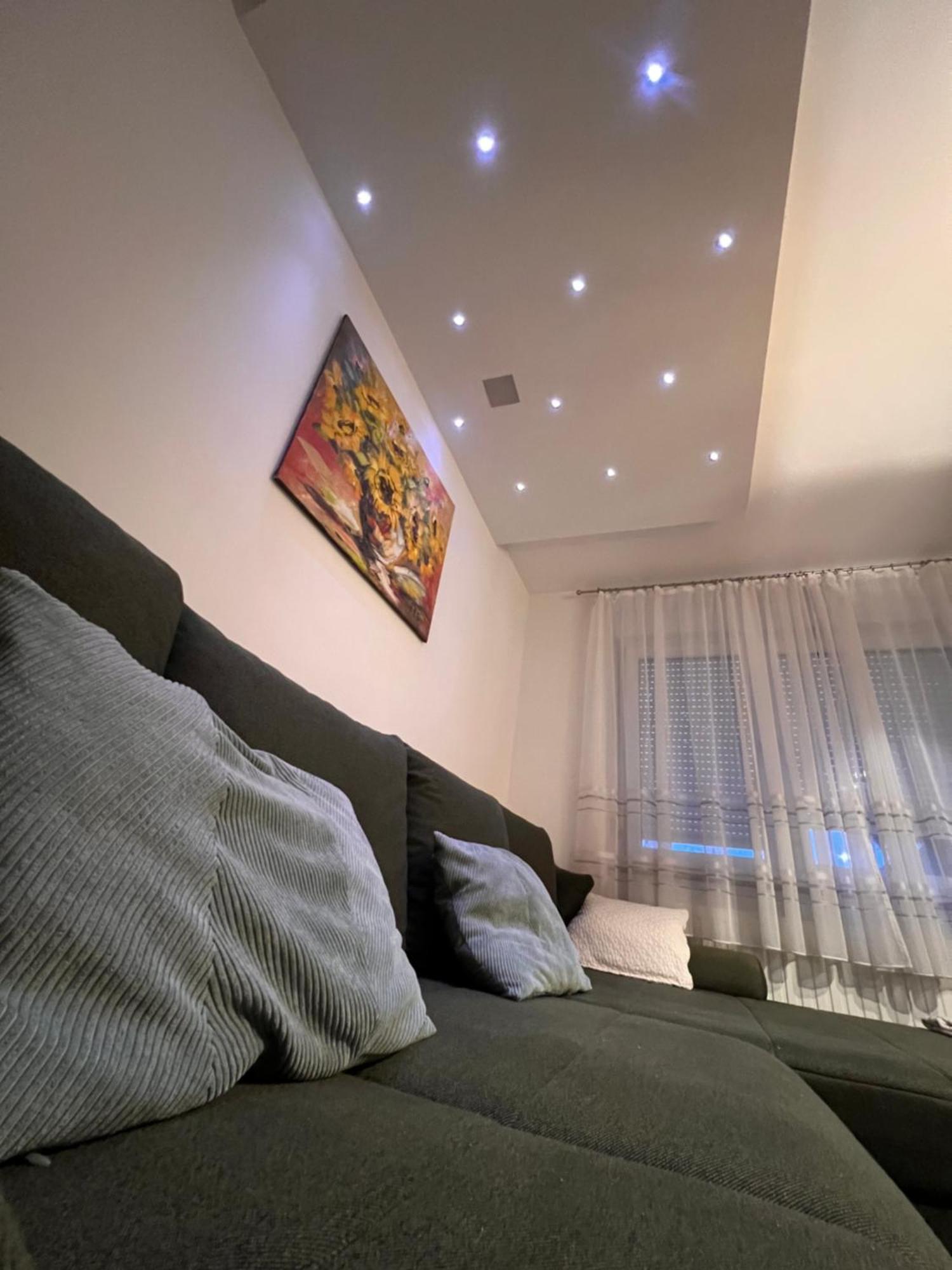 Apartments Onyx Sisak Exterior foto